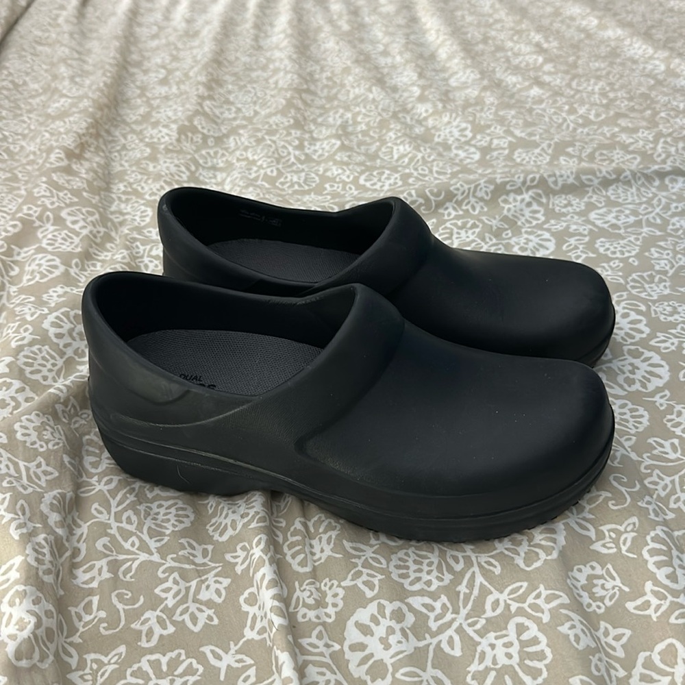 Croc clogs